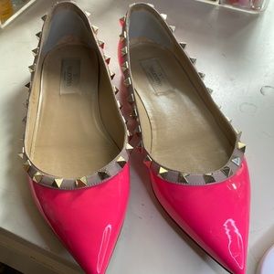 Valentino Rockstud Flats in Hot Pink & beige with gold studs size 38.5